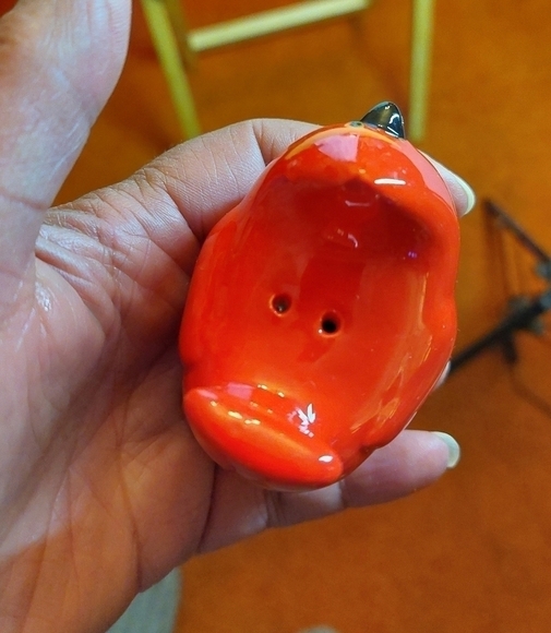 Ceramic Red Bird with Birdhouse Salt and Pepper Shakers - Picture 12 of 14